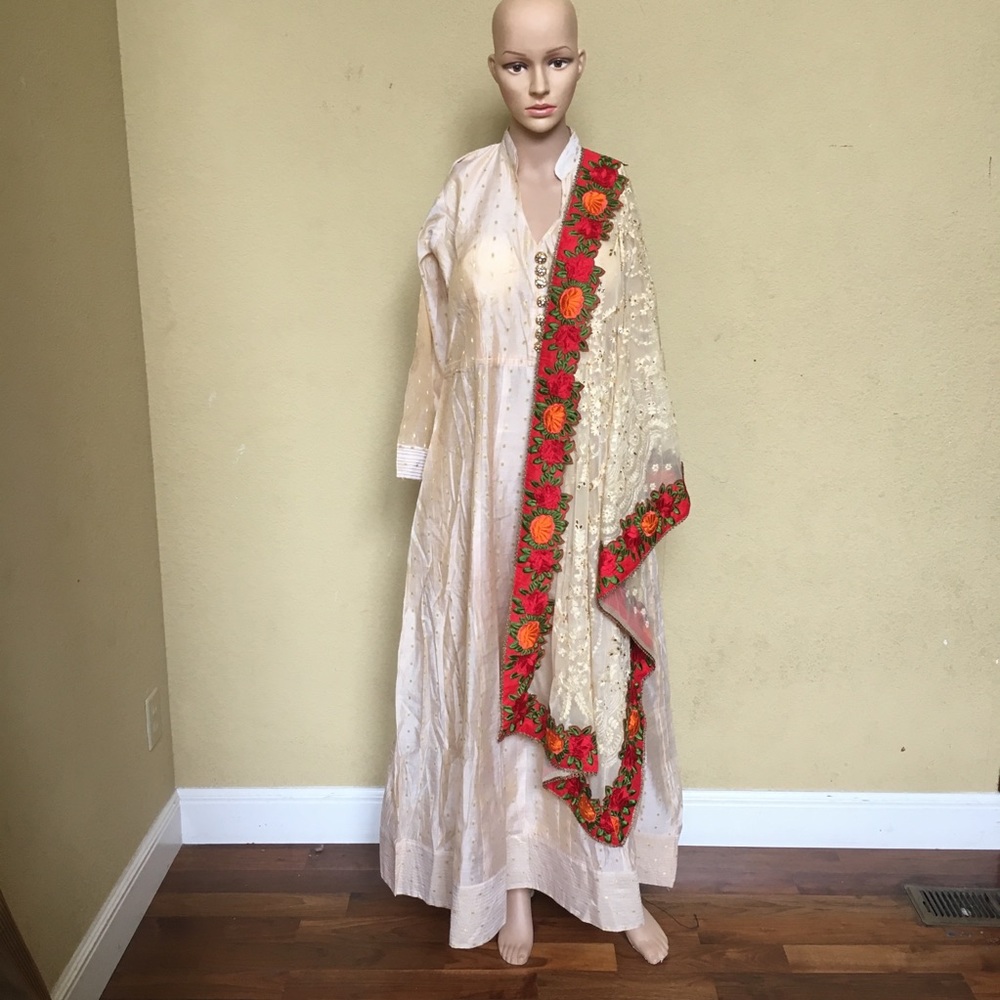 Golden Anarkali Dress with Red Rose Stole